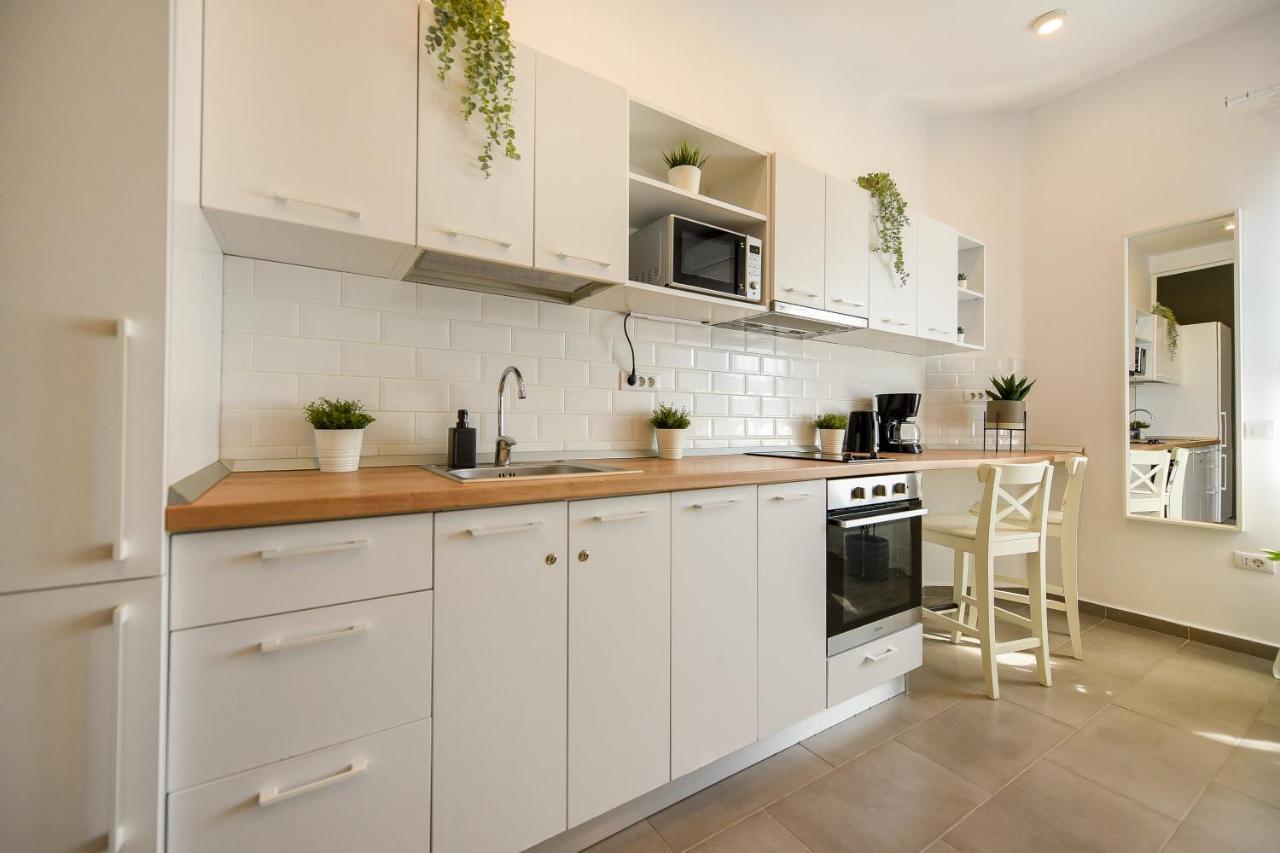Classy Comfort - Chic Studio On Regina Elisabeta บูคาเรสต์ ภายนอก รูปภาพ
